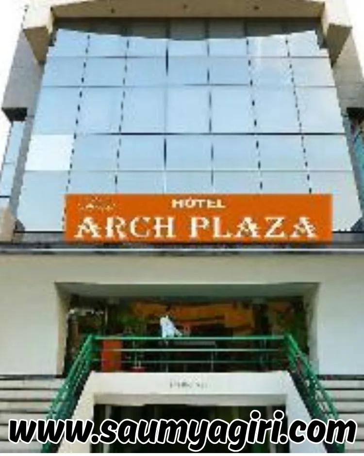 Hotel Arch Plaza